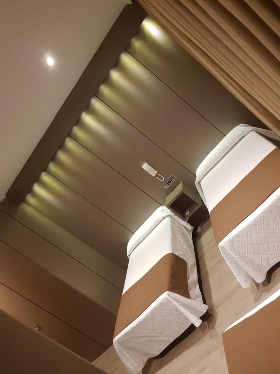 Hostal Colon Getafe Luaran gambar
